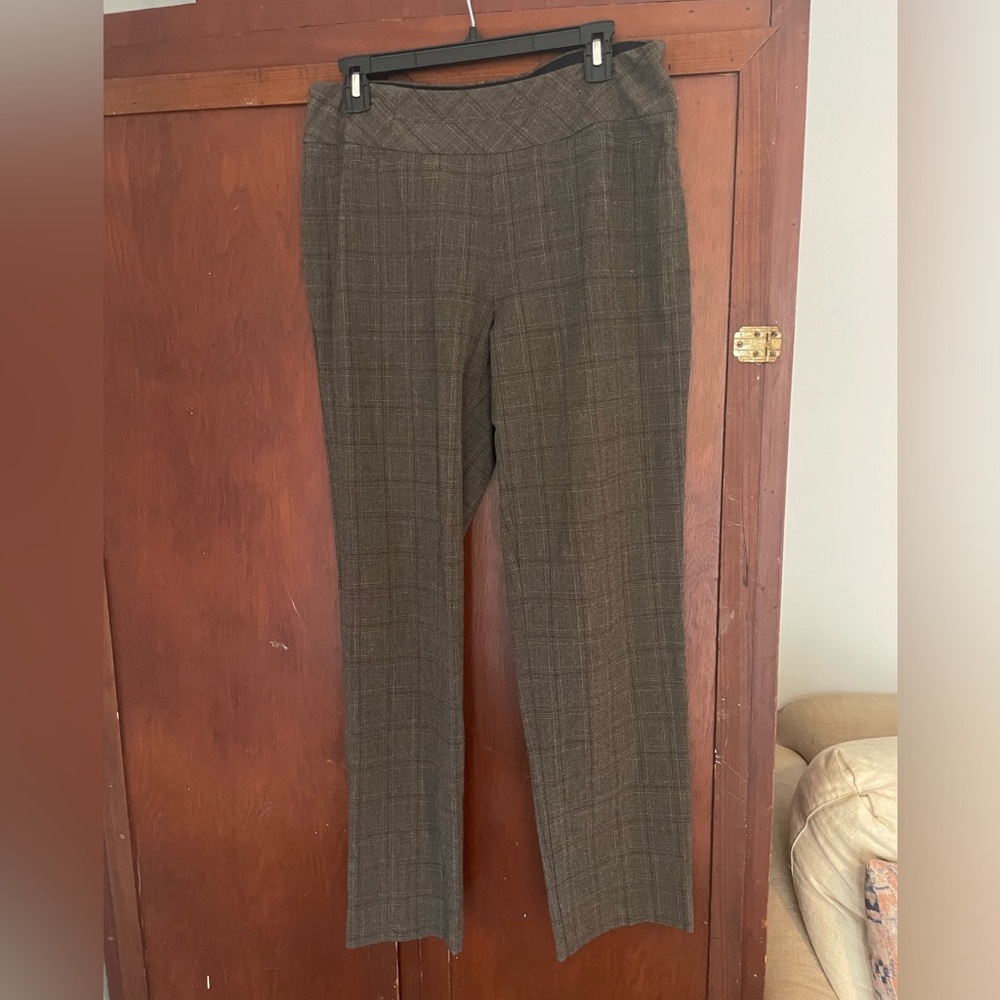 Investments Size 8R Gray polyester/Rayon/spandex blend pant